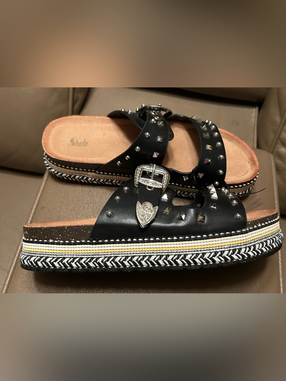 Black dual-strap slides featuring Silver studs. Sz 9